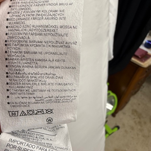 Under Armour Heatgear Loose Fit V‎ Neck T Shirt Women's Size SM Dark Gray - Picture 13 of 14